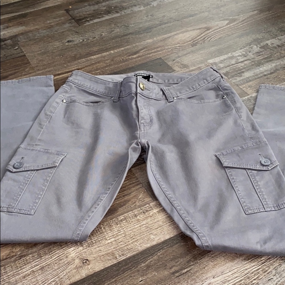 Express - Picture 2 of 4